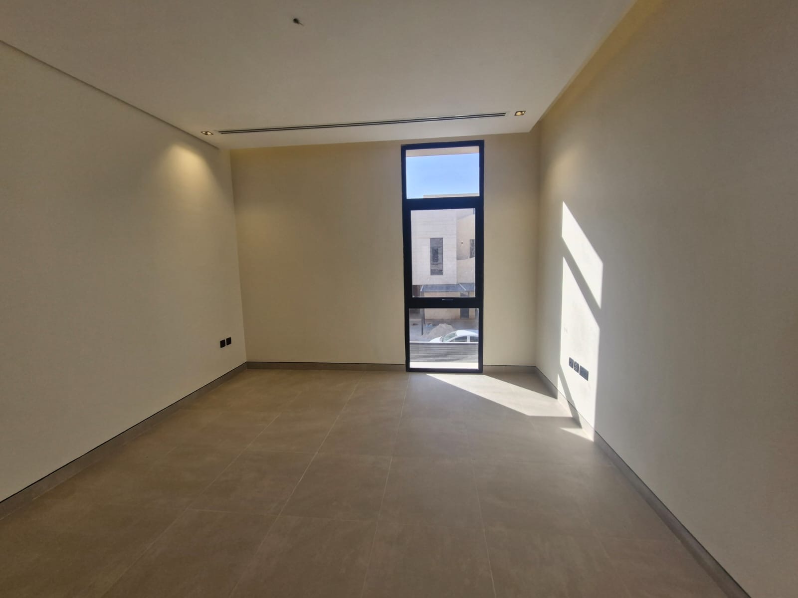 **Luxury Villa for Rent in Rital Ewan District, Roshan Front 🏡**